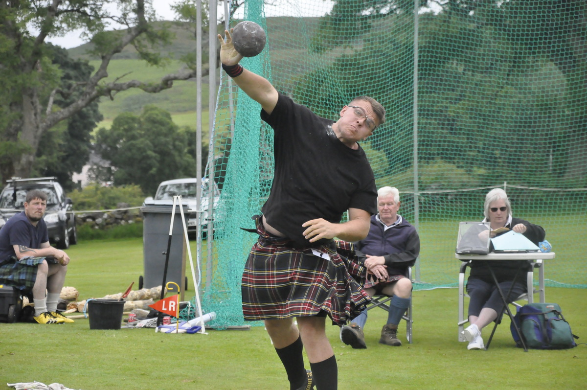 ow t31 czech athlete Josef Pap throws the shot put