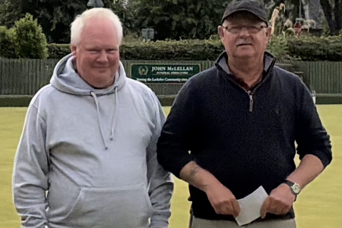 Peter and Bob defy the elements in balloted pairs competition