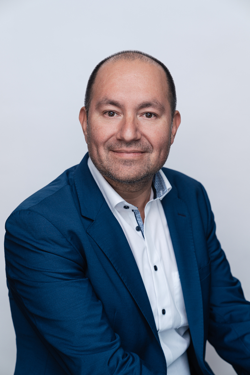 Dr. Alejandro Rojas