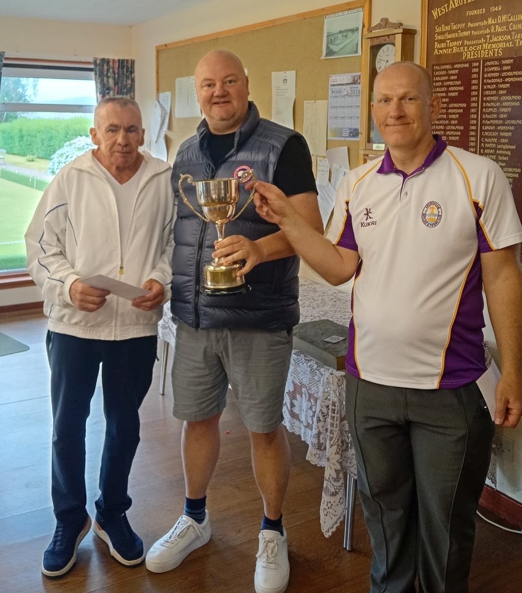 NO A32 Ardrishaig Bowling Tennis 01 26 Invitational pairs winners and sponsor NO A32 Ardrishaig Bowling Tennis 01 26 Invitational pairs winners and sponsor