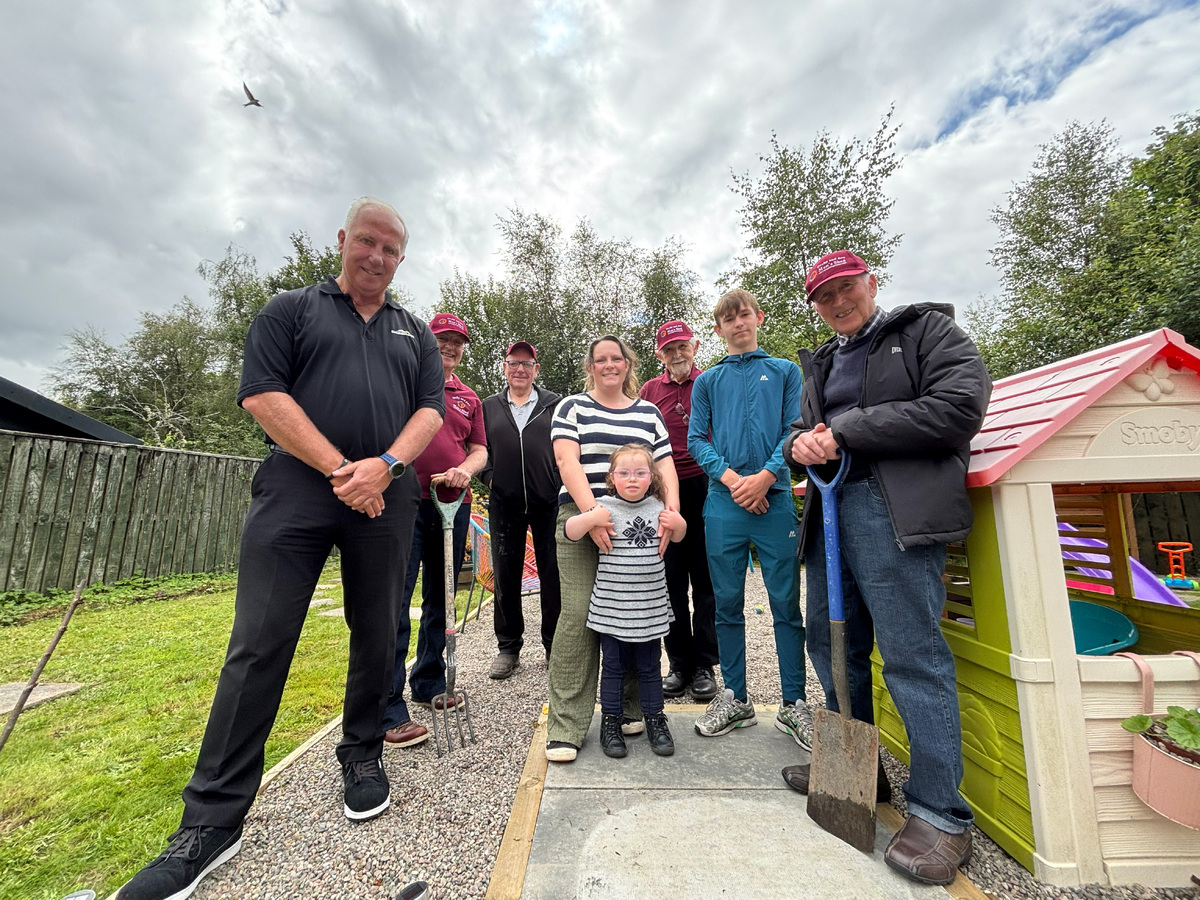 no t33 sharpe family with orchy and awe mens shed and breedons