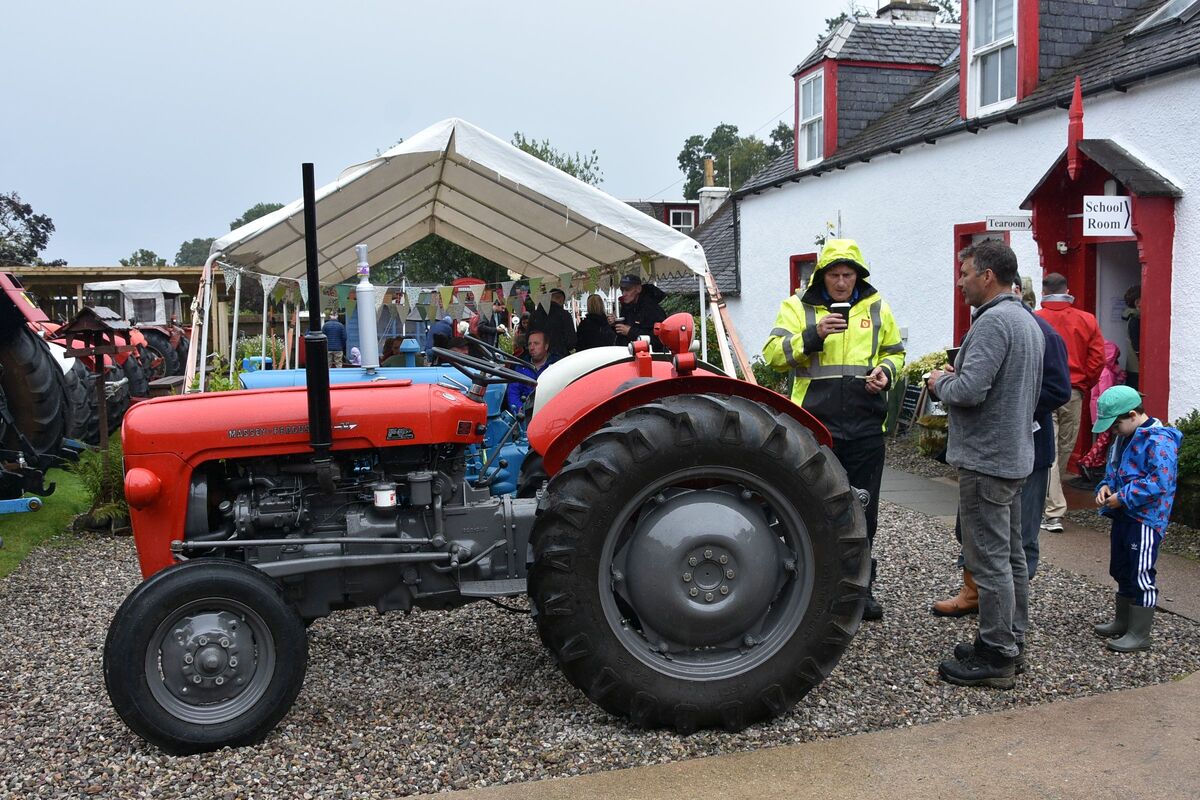 Visitors browsed the machines on show and had their questions answered by the operators and owners. Visitors browsed the machines on show and had their questions answered by the operators and owners.