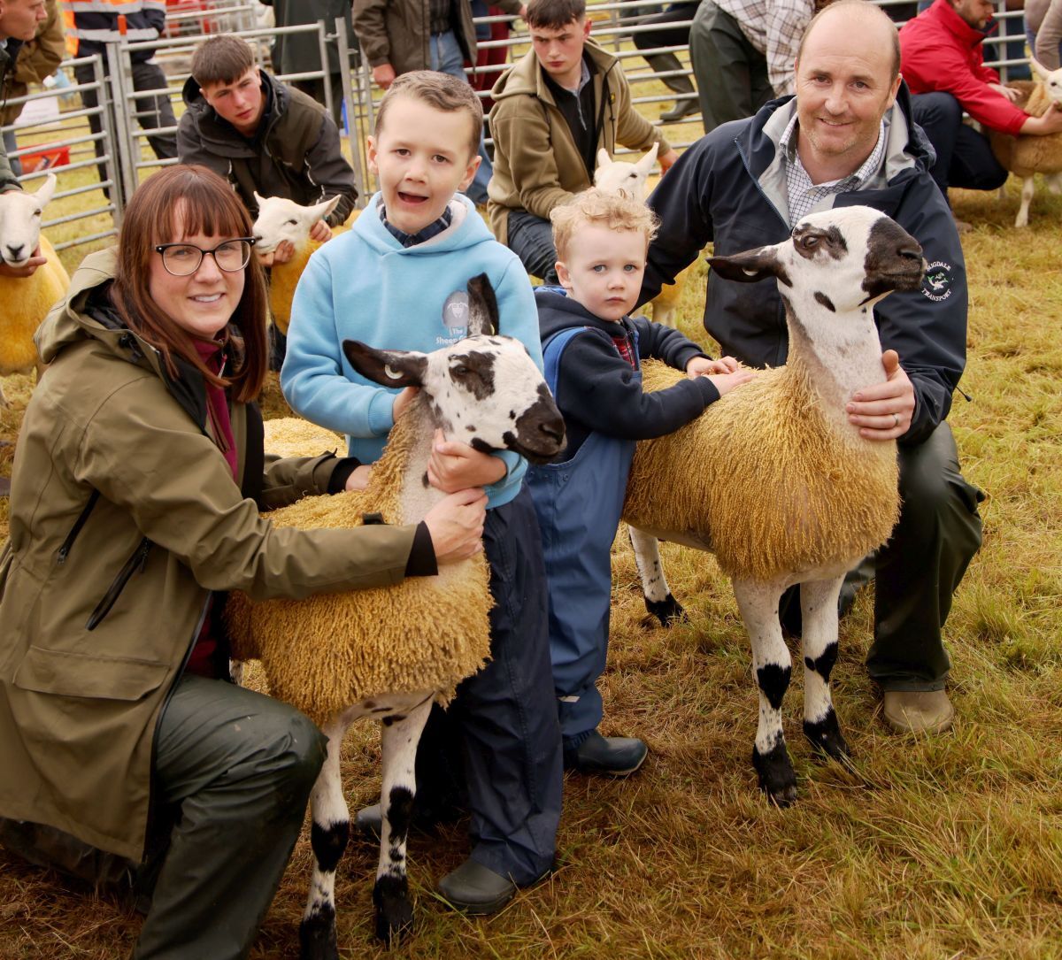 NO A33 Mid Argyll Show 05 26 Miltons Catriona Alasdair Alfie Dad Nick Pic Kevin McGlynnWEB