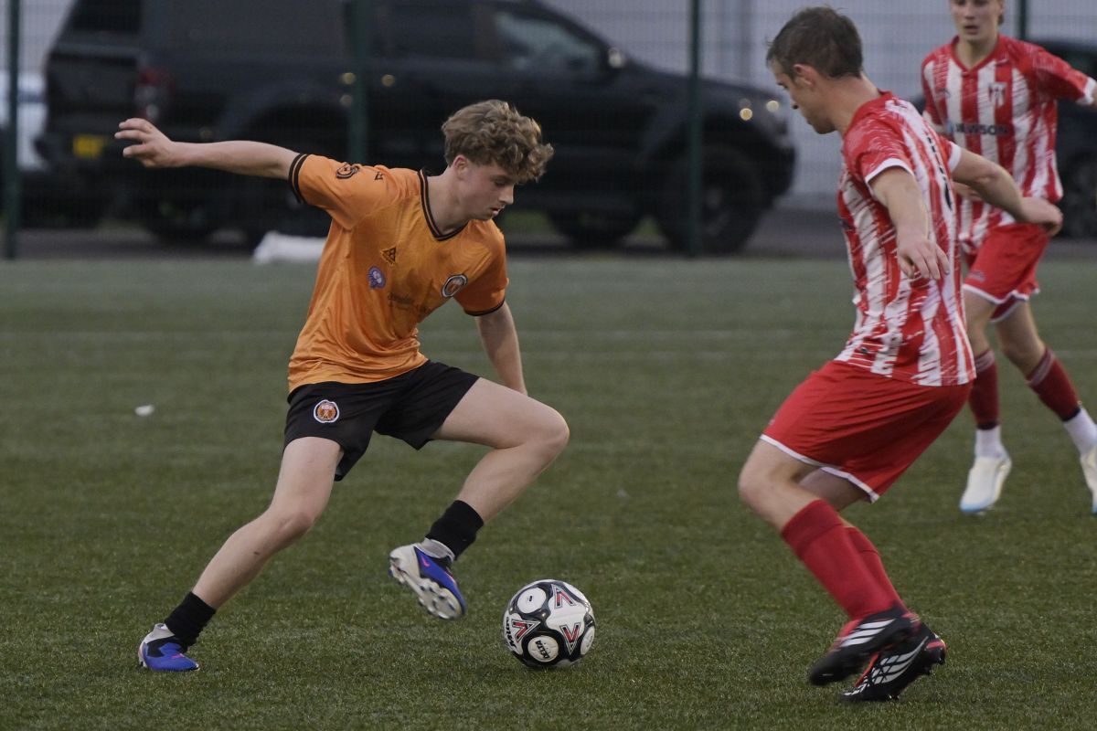 WEB NO F34 Fort Reserves Marc Forbes 26 v Sleat Strath IF