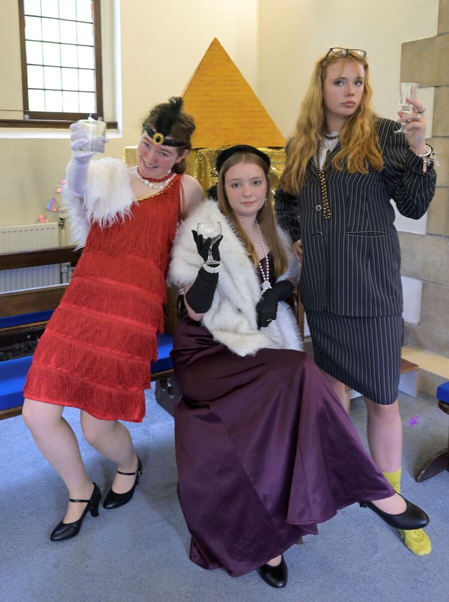 WEB NO F34 Kinlochleven Family Hub Lochaber Youth Theatre Play in a Week Glamorous ladiesIF