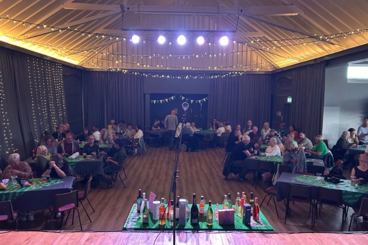 NO A34 Lochgilphead mccmillan funderaiser comedian04 26 NO A34 Lochgilphead mccmillan funderaiser comedian04 26