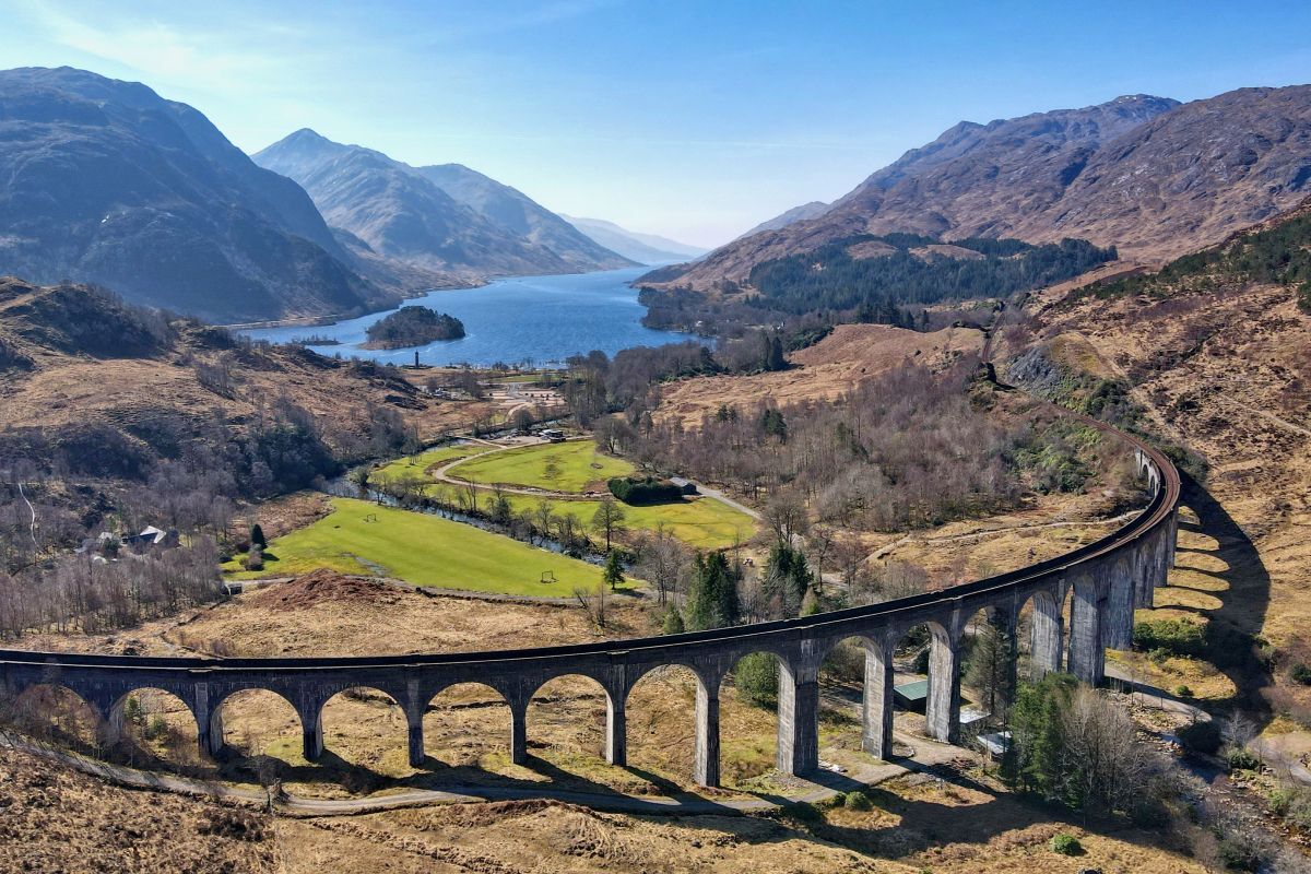 WEB NO F35 Glenfinnan Viaduct Aleksander Sniezek Scotventure