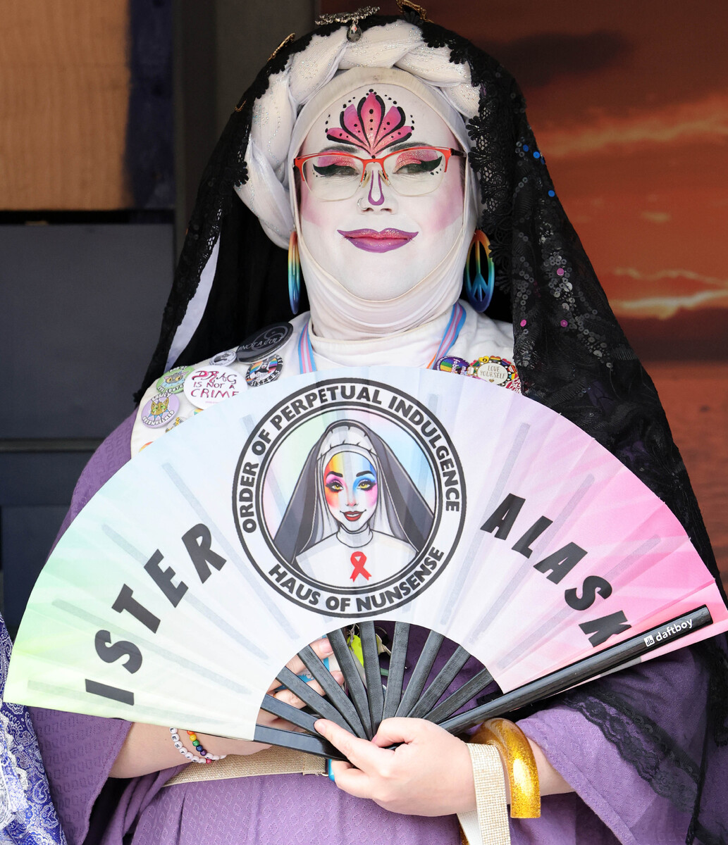 kmg t35 sister alaska of the hause of nunsense