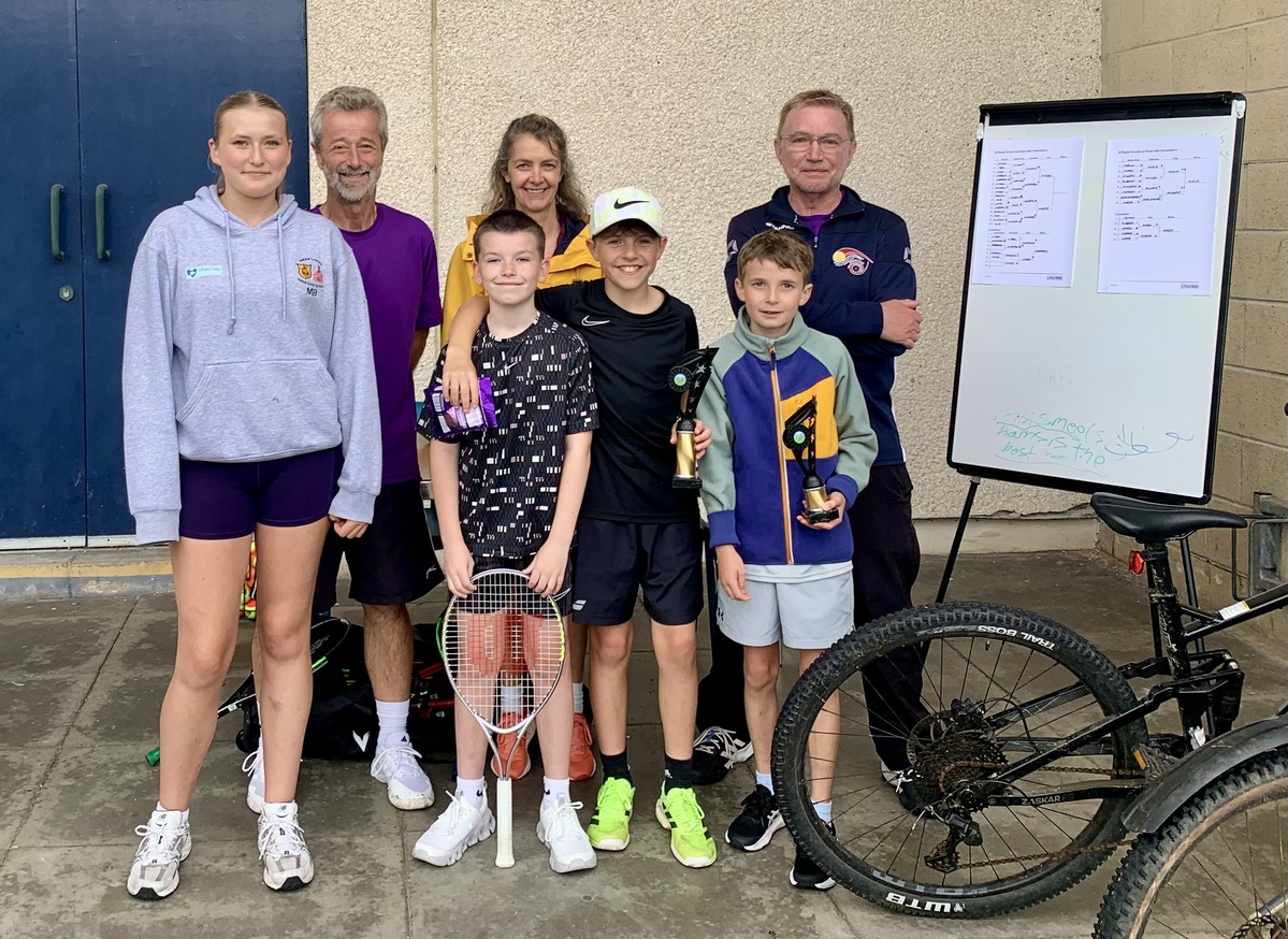 no t34 oban tennis Secondary Final Prize giving