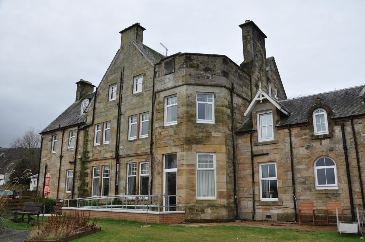 Whiting Bay Community Benefit Society wish to save the building from decay and turn it back into a hotel and community hub. Whiting Bay Community Benefit Society wish to save the building from decay and turn it back into a hotel and community hub.