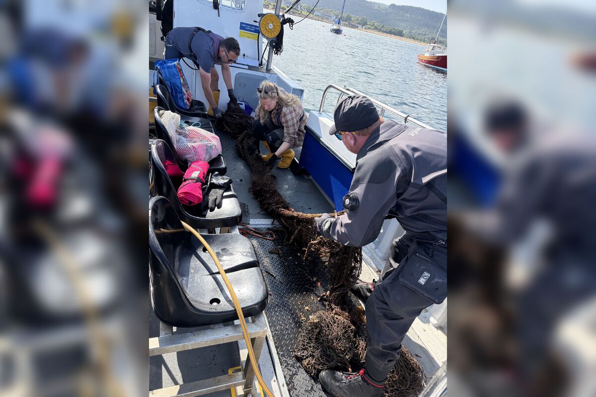COAST staff provided extra deck space for ghost gear recovery with COAST Explorer. COAST staff provided extra deck space for ghost gear recovery with COAST Explorer.