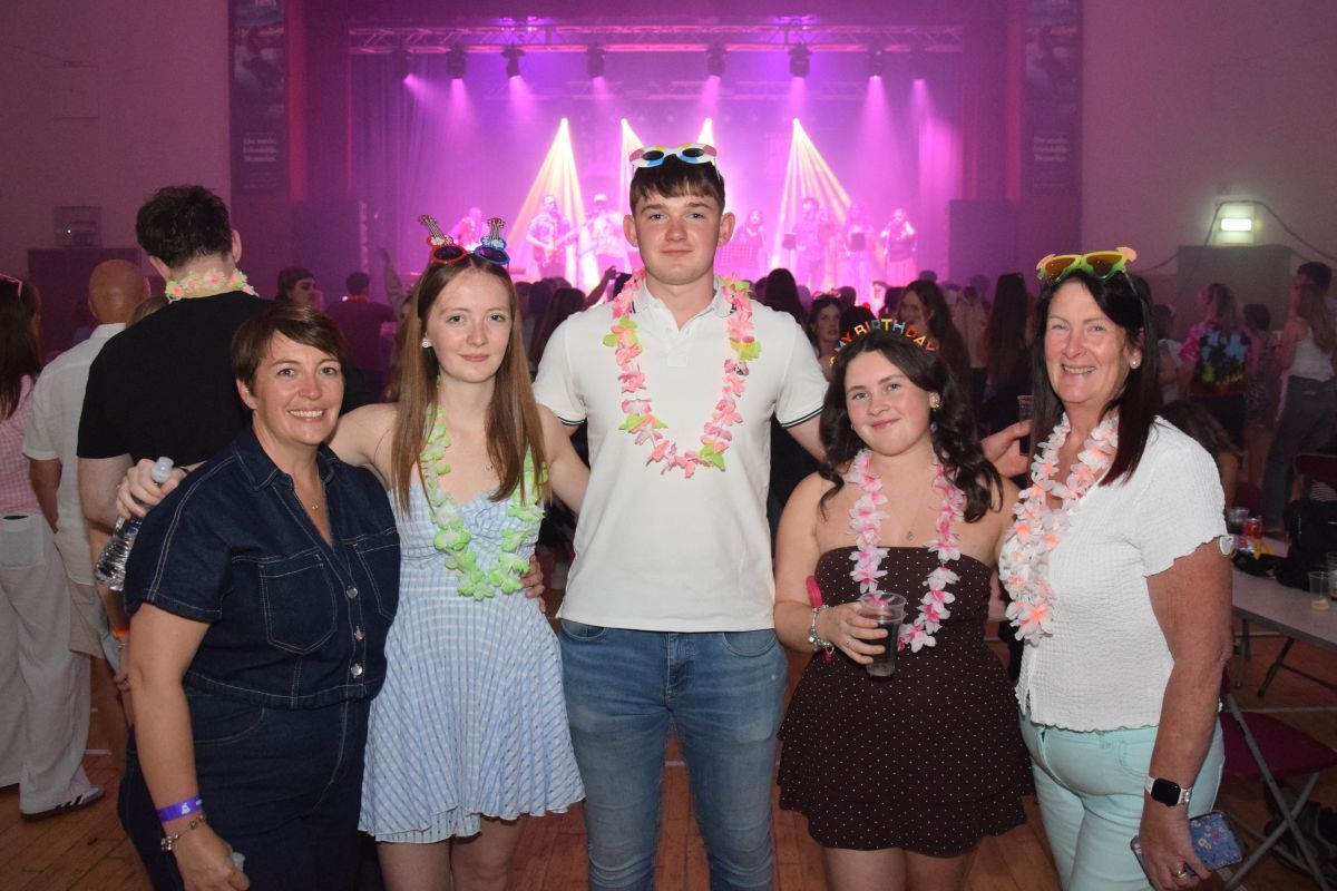 Catherine McLean, Rona McLean, Cameron Ralston, Keira McSporran and Alison McSporran celebrated Keira’s 17th birthday during the festival. 