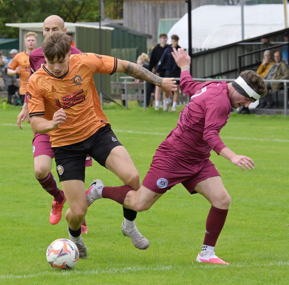 WEB NO F36 Fort William FC Liam Martin 26 v Bunillidh Thistle IF