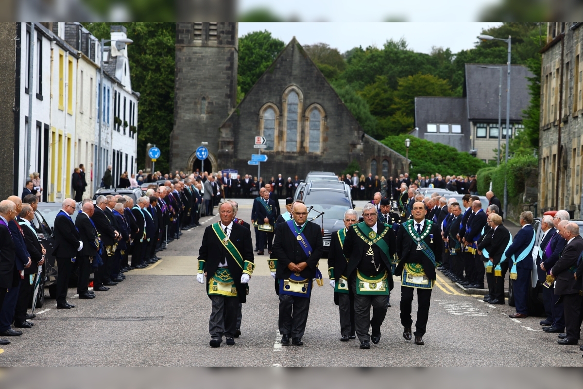 Much-admired councillor, Freemason and friend Douglas Philand is laid to rest