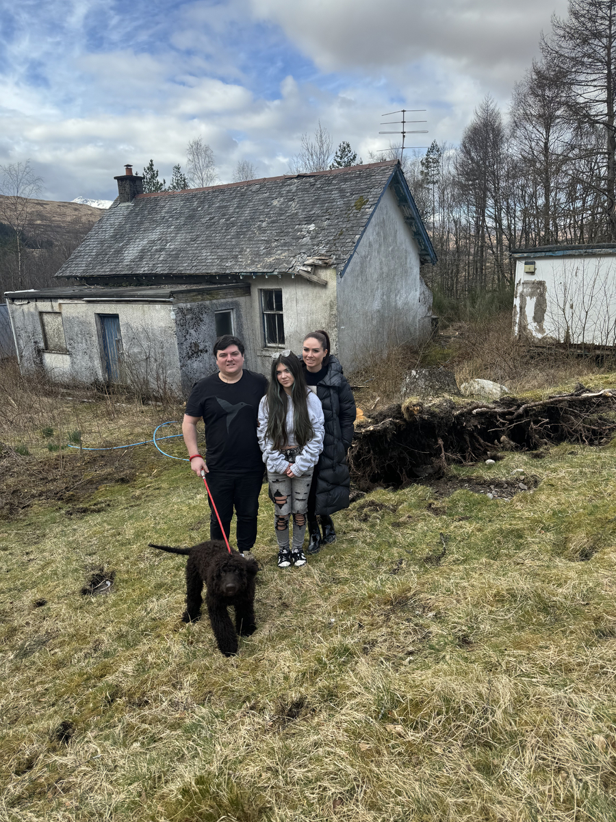no t37 charlie duthie and family at the former bridge of orchy before development no t37 charlie duthie and family at the former bridge of orchy before development